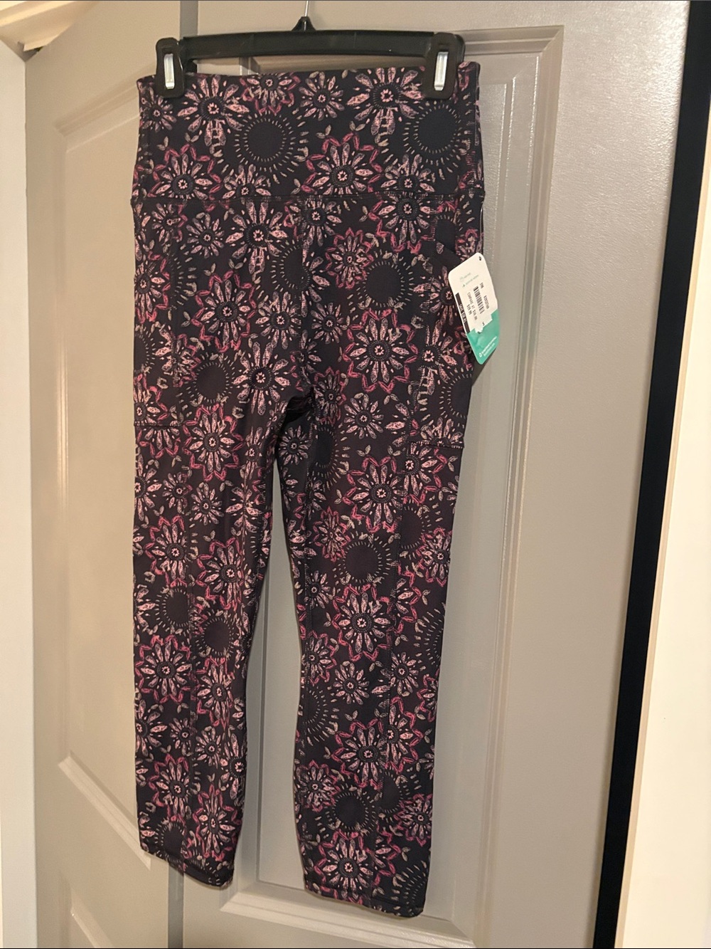 Girls' Purple & Pink Floral Medallion Leggings